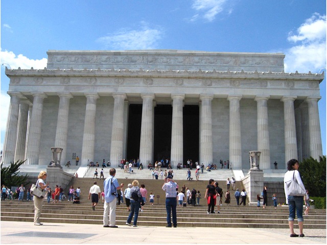 The Lincoln Memorial Pictures. Lincoln Memorial. Watching my